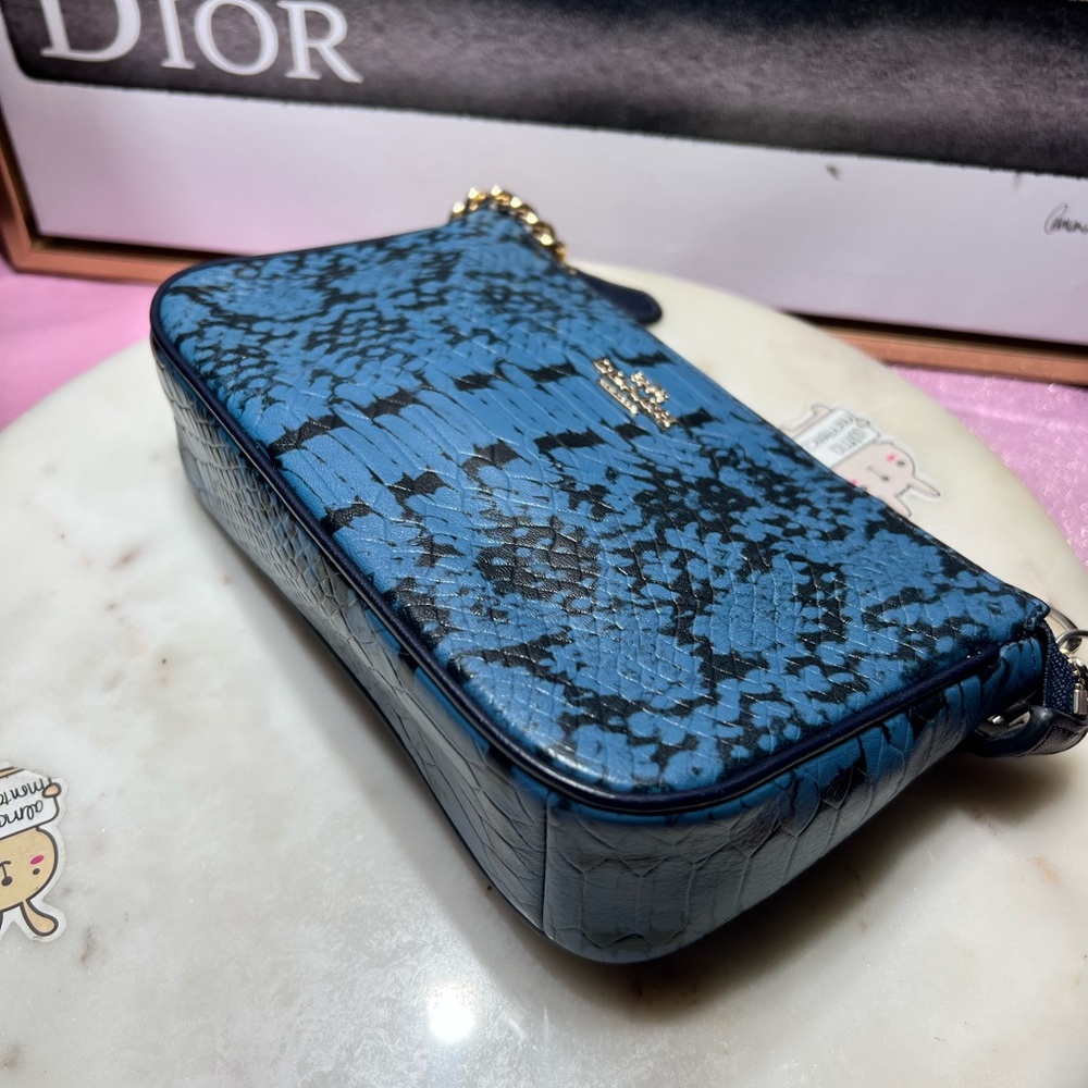 Coach Nolita 19 wristlet Blue Snake Print NWOT - Picture 2 of 7